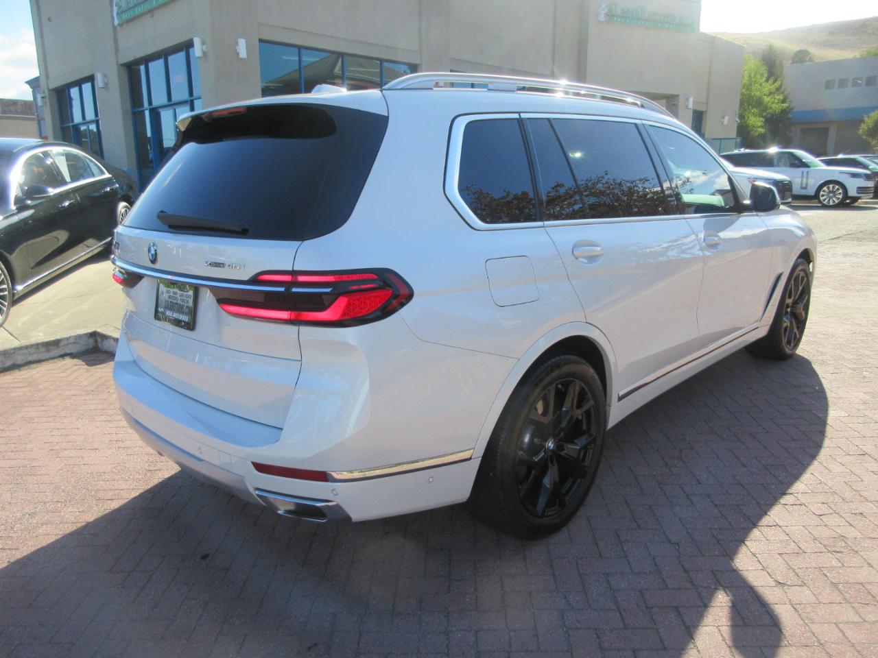 BMW X7  2025