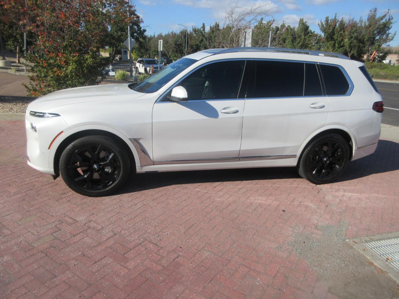 BMW X7  2025