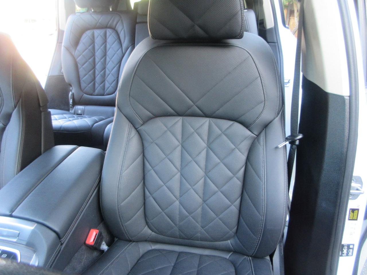 BMW X7  2025
