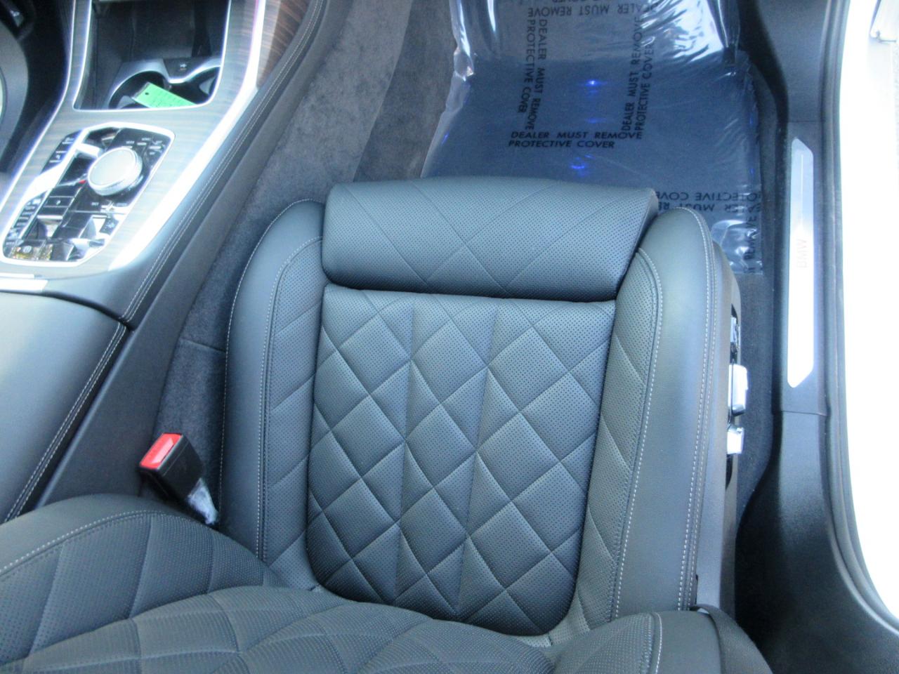 BMW X7  2025