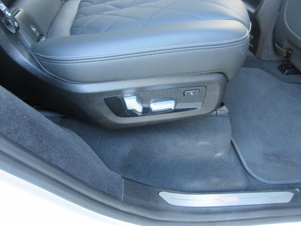 BMW X7  2025