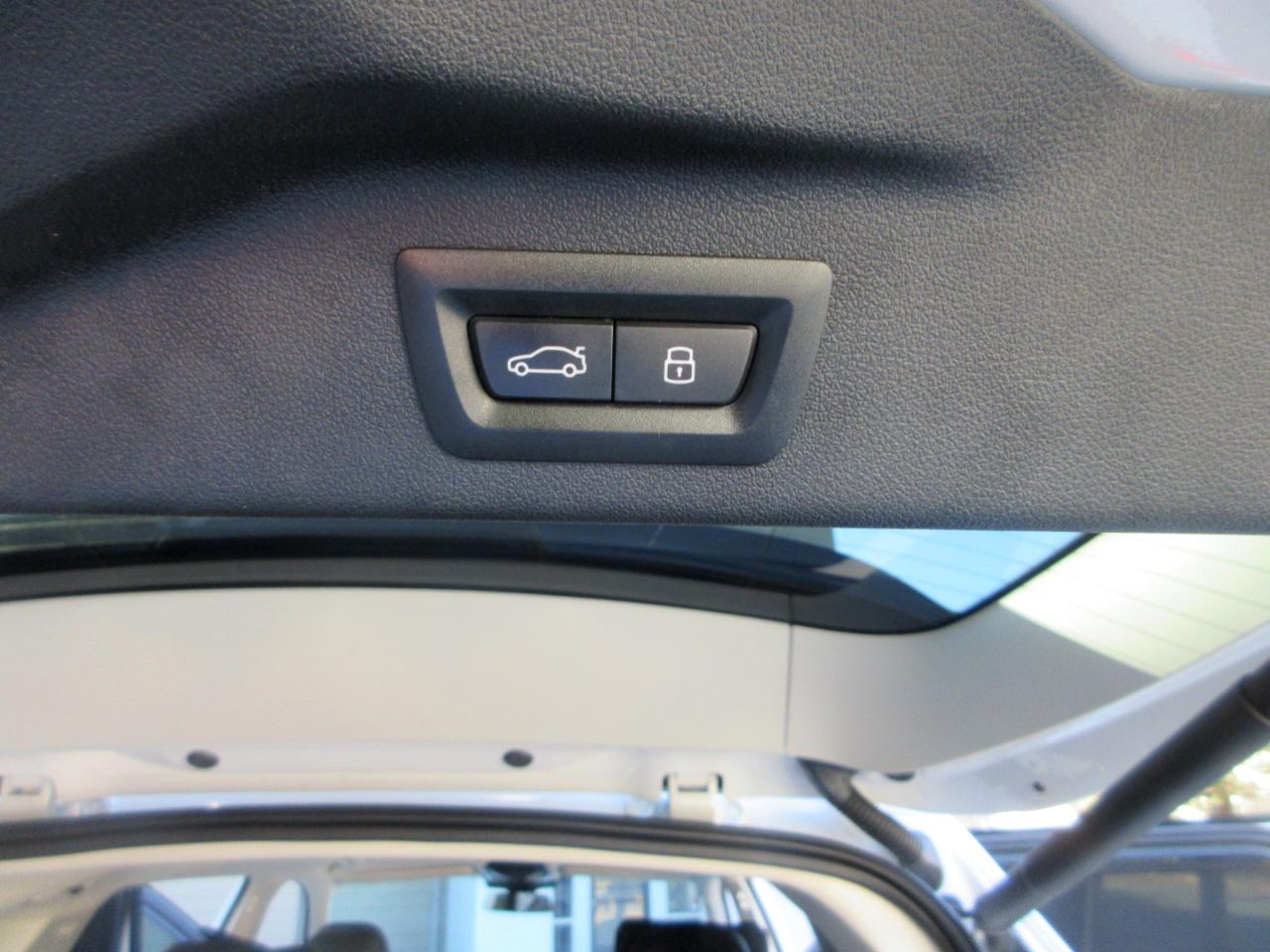 BMW X7  2025