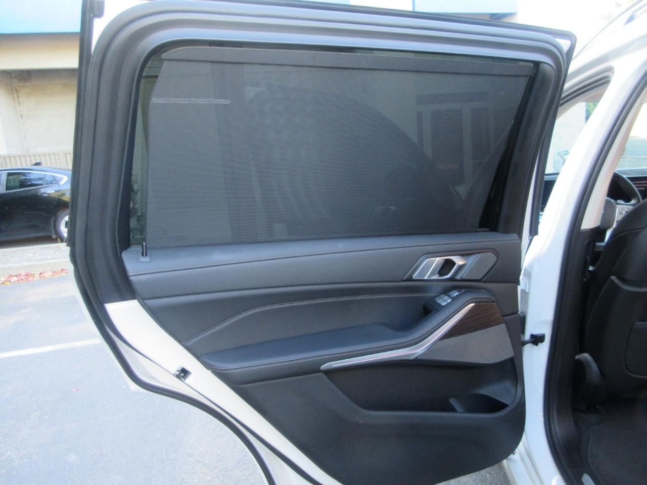 BMW X7  2025