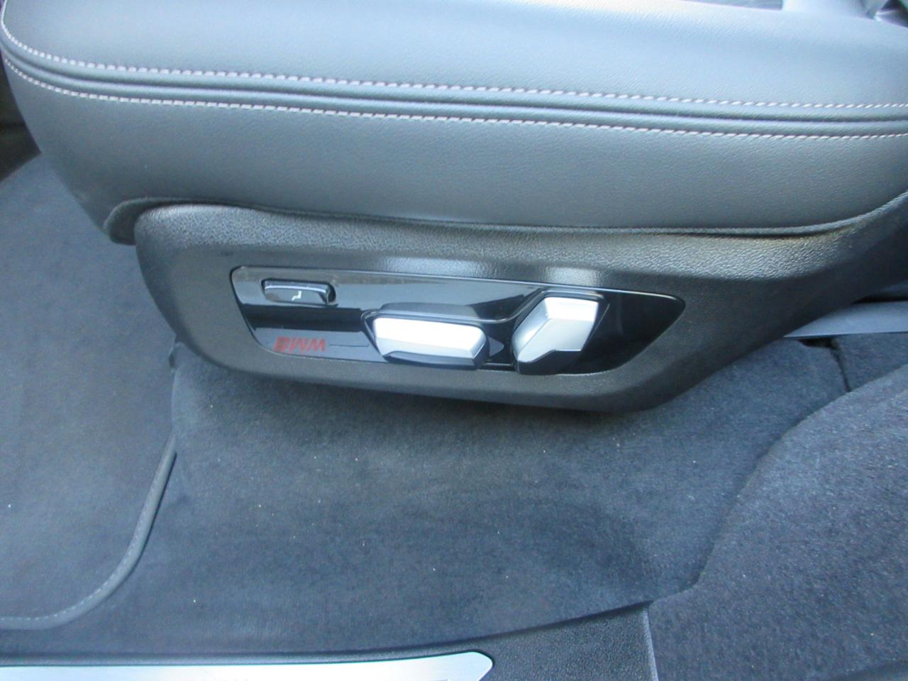 BMW X7  2025