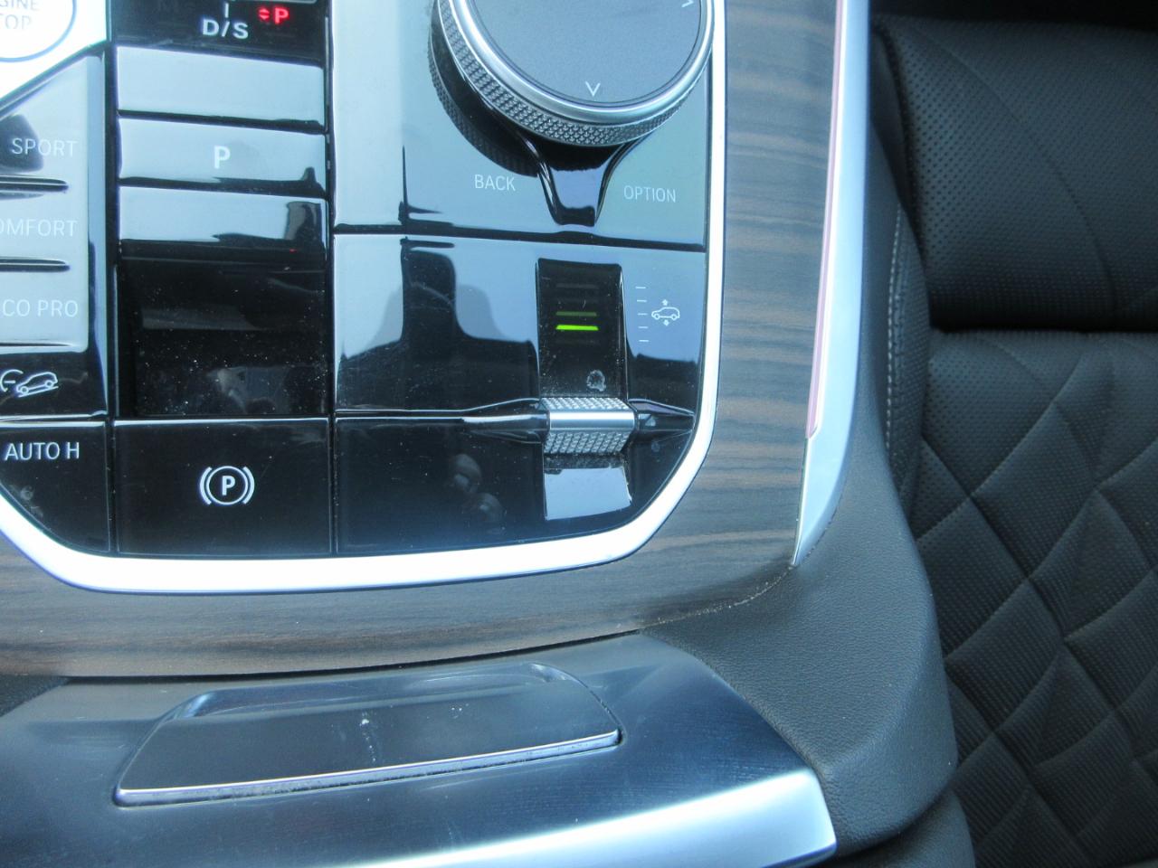 BMW X7  2025
