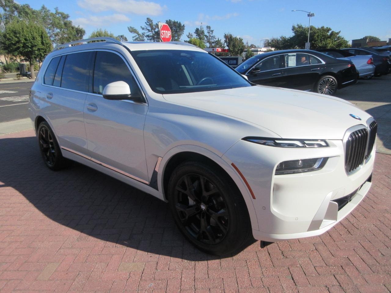 BMW X7  2025