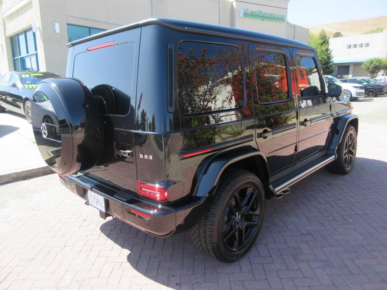 Mercedes-Benz G63  2027