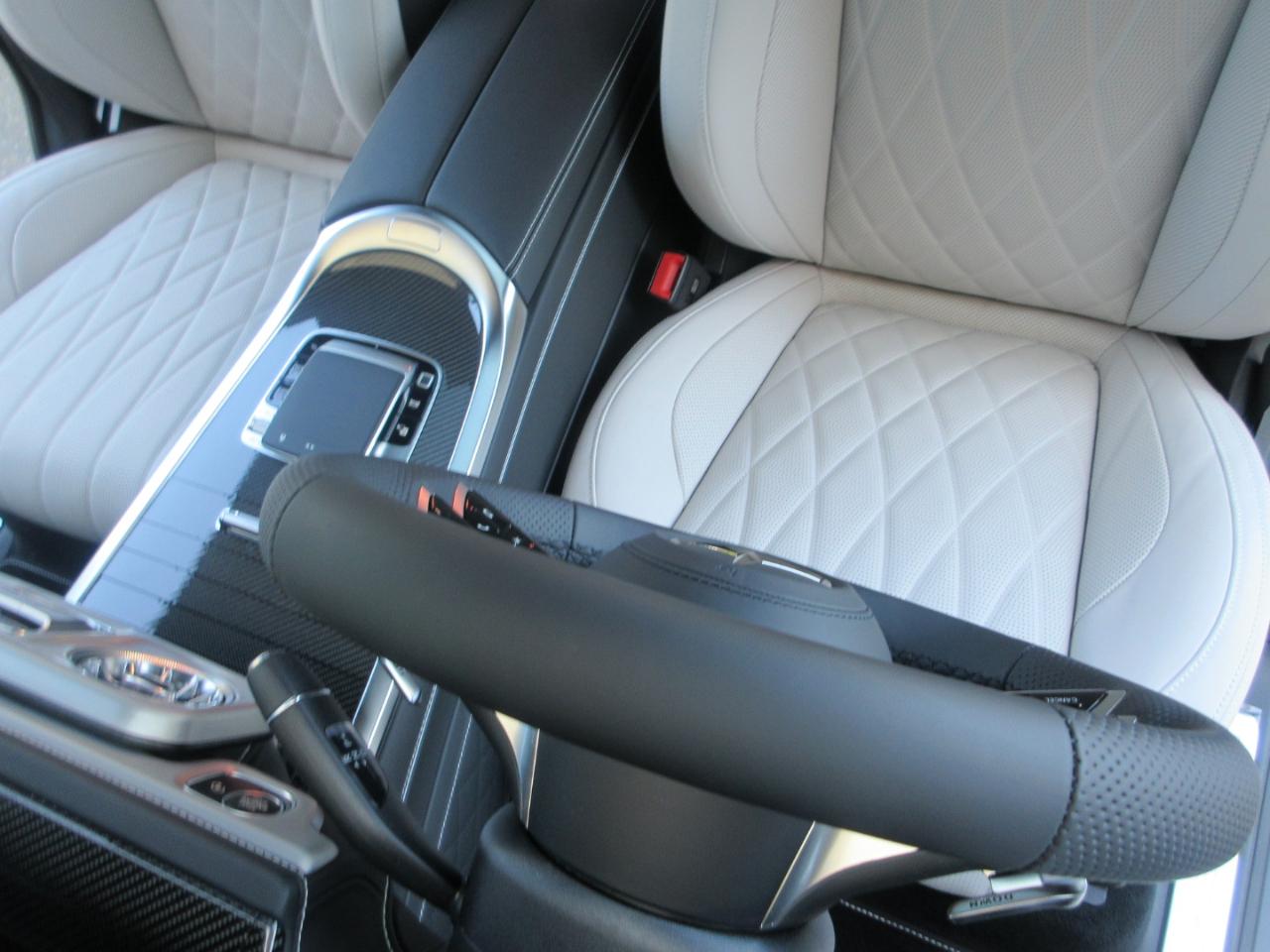 Mercedes-Benz G63  2027