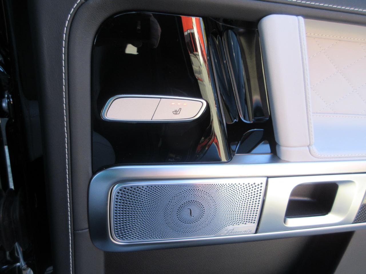 Mercedes-Benz G63  2027