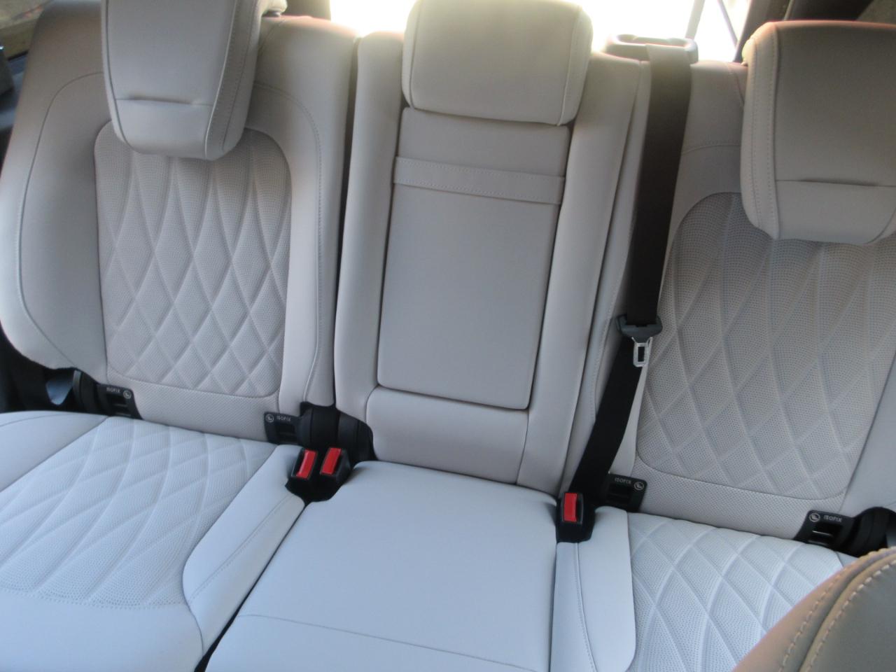 Mercedes-Benz G63  2027
