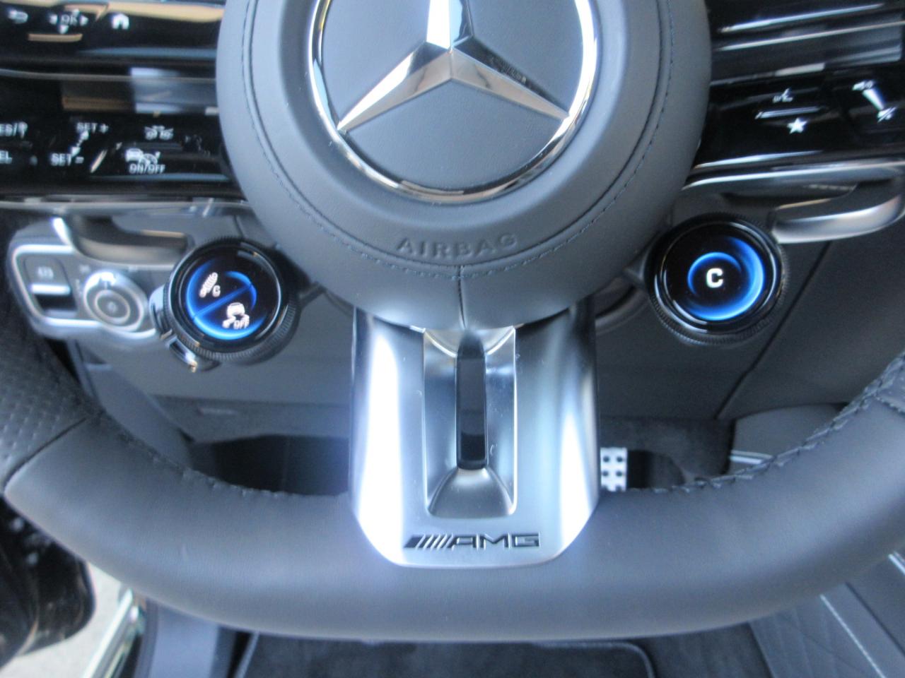 Mercedes-Benz G63  2027