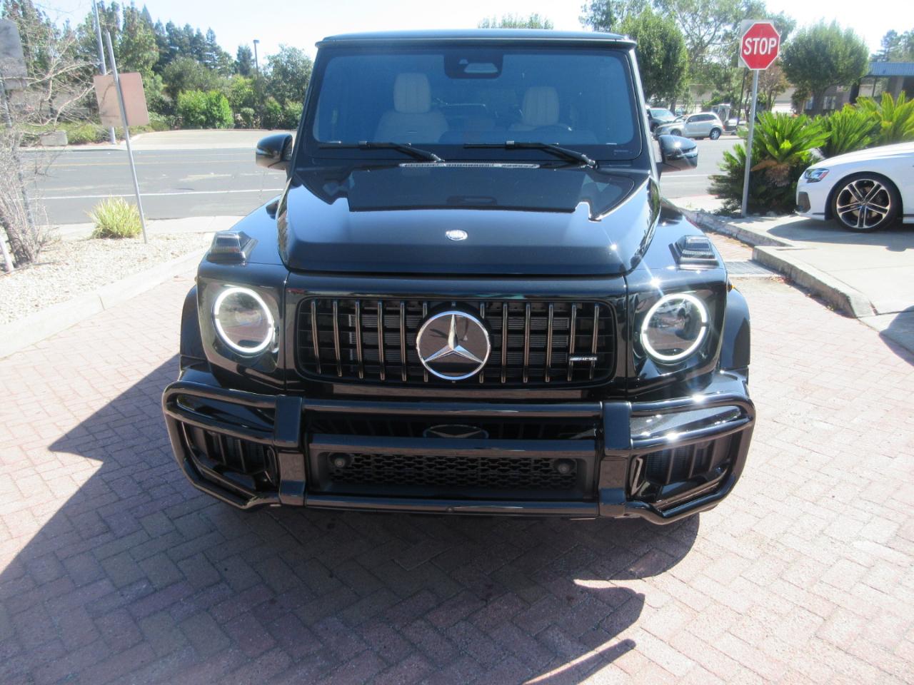 Mercedes-Benz G63  2027