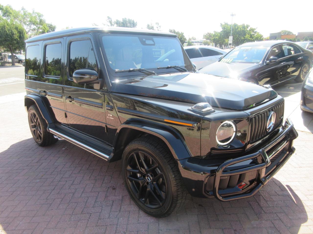 Mercedes-Benz G63  2027