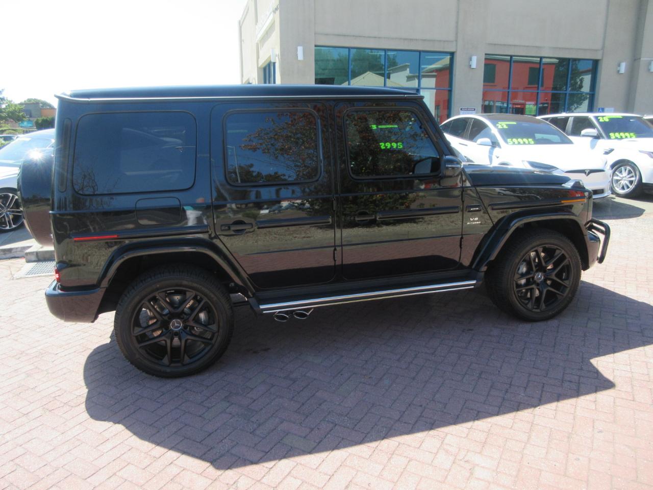 Mercedes-Benz G63  2027