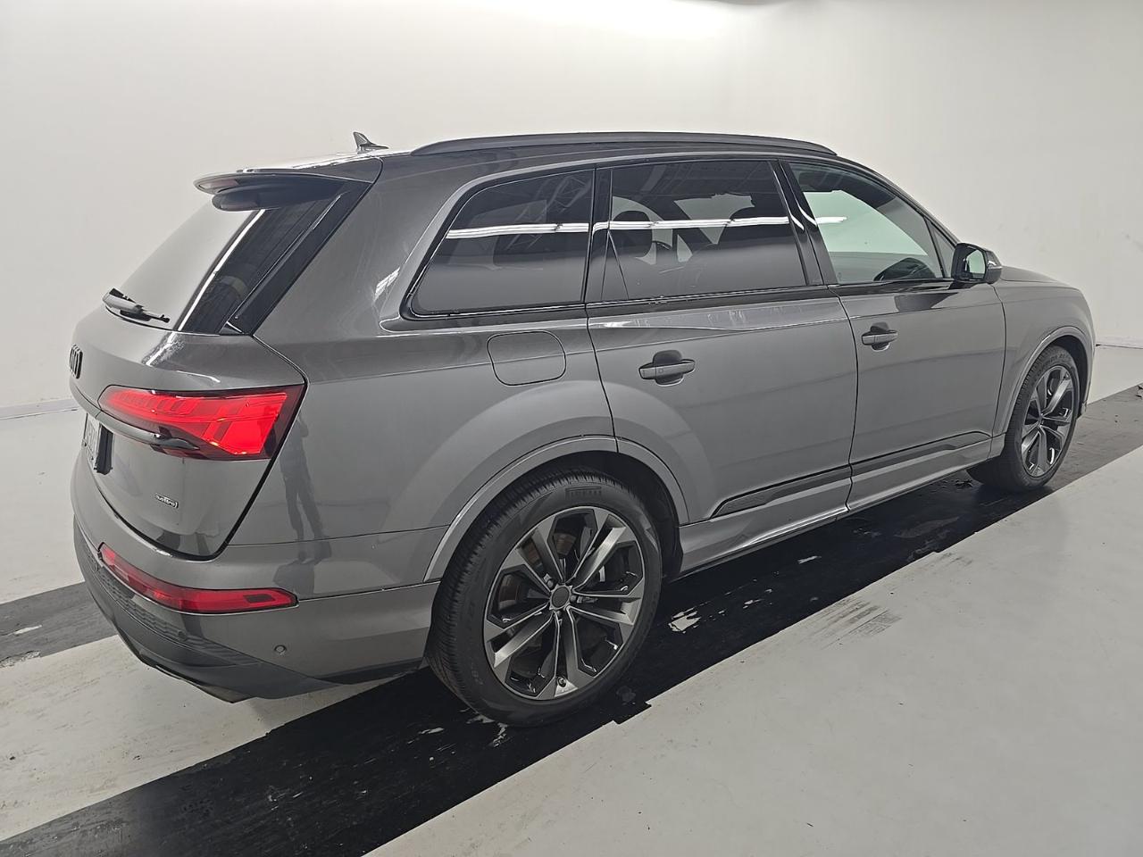 Audi Q7 Premium Plus 55 quattro *Ltd Avail* 2026