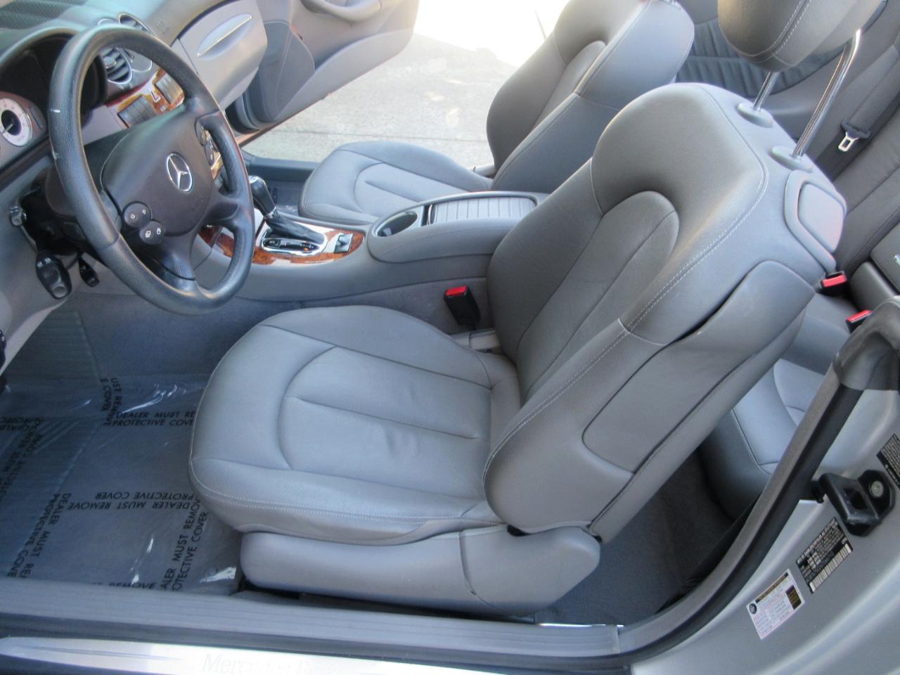 Mercedes-Benz CLK-Class 2dr Cabriolet 5.0L 2006