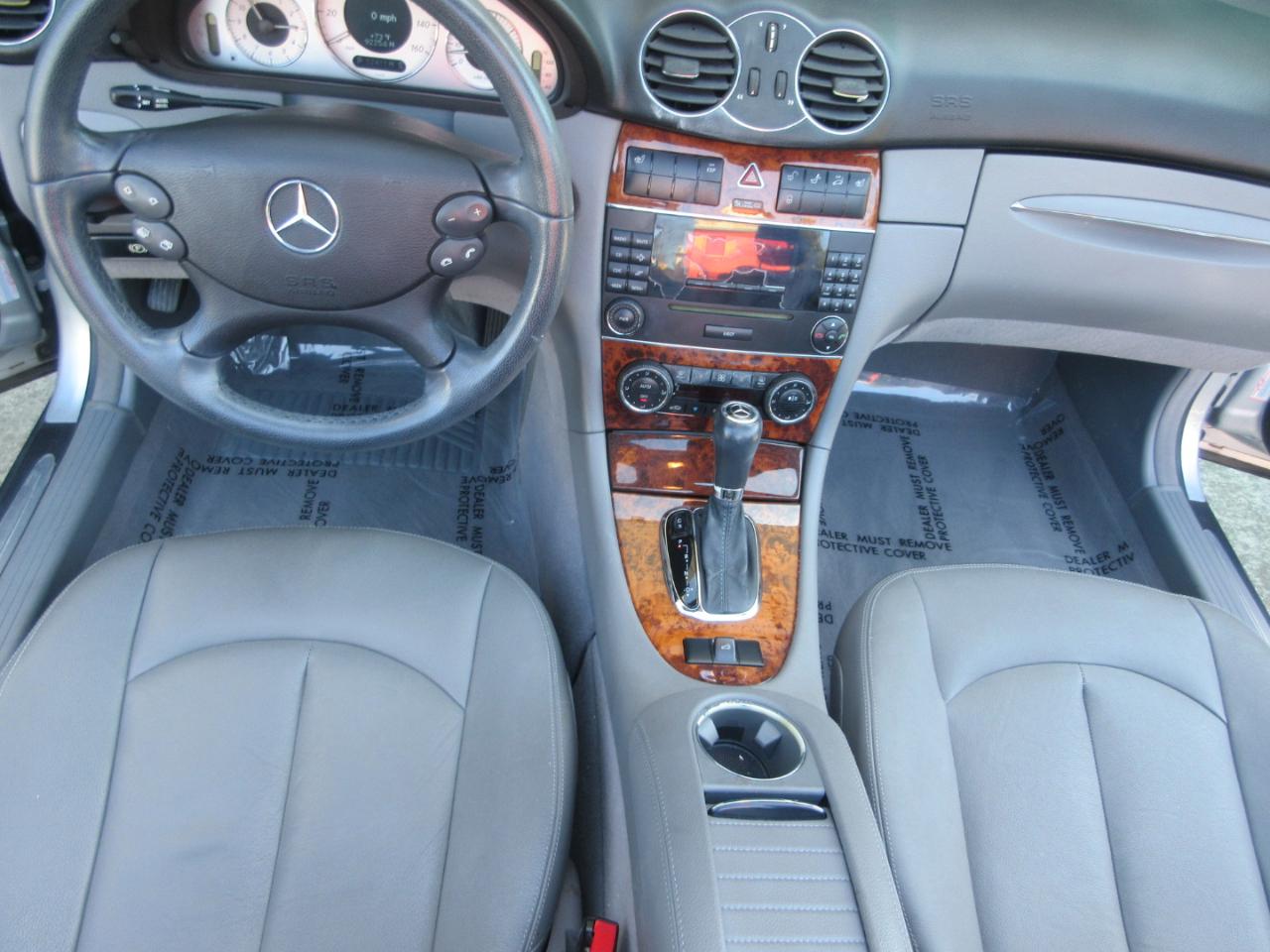 Mercedes-Benz CLK-Class 2dr Cabriolet 5.0L 2006