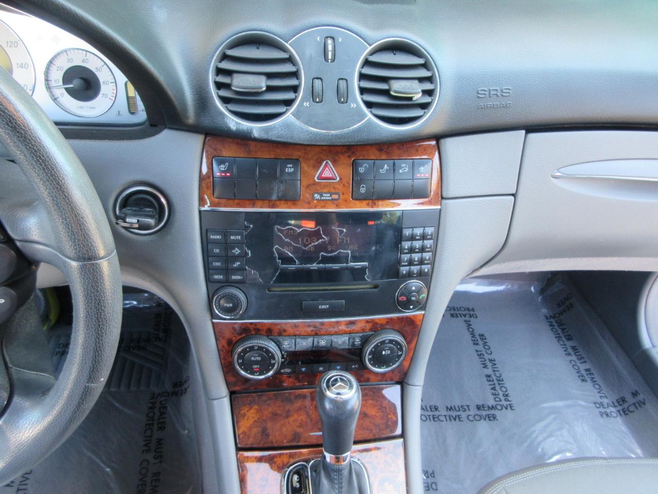 Mercedes-Benz CLK-Class 2dr Cabriolet 5.0L 2006