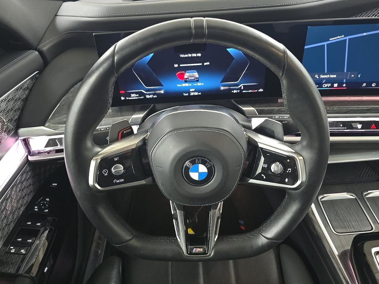 BMW 7-Series  2023