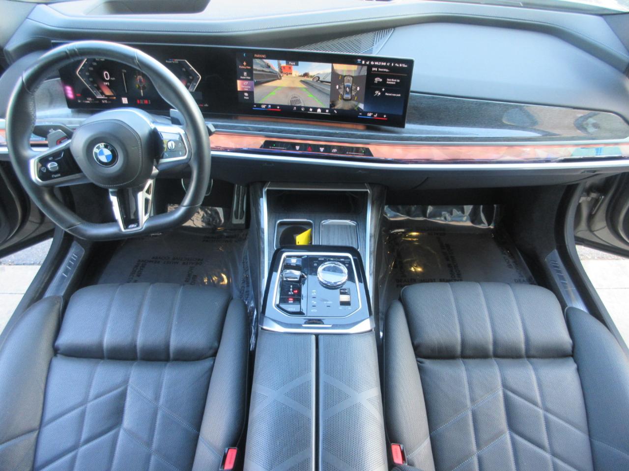 BMW 7-Series  2023