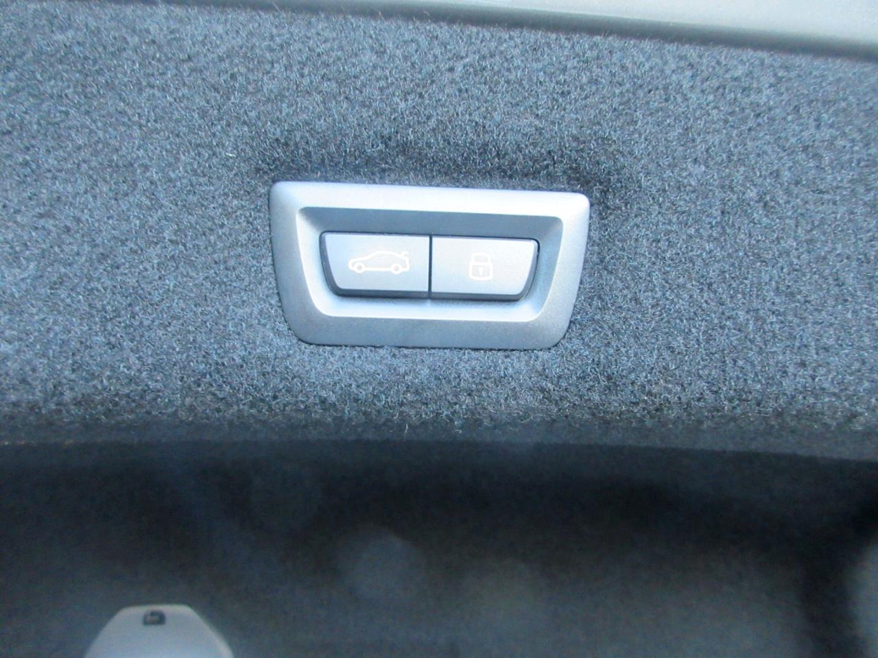 BMW 7-Series  2023