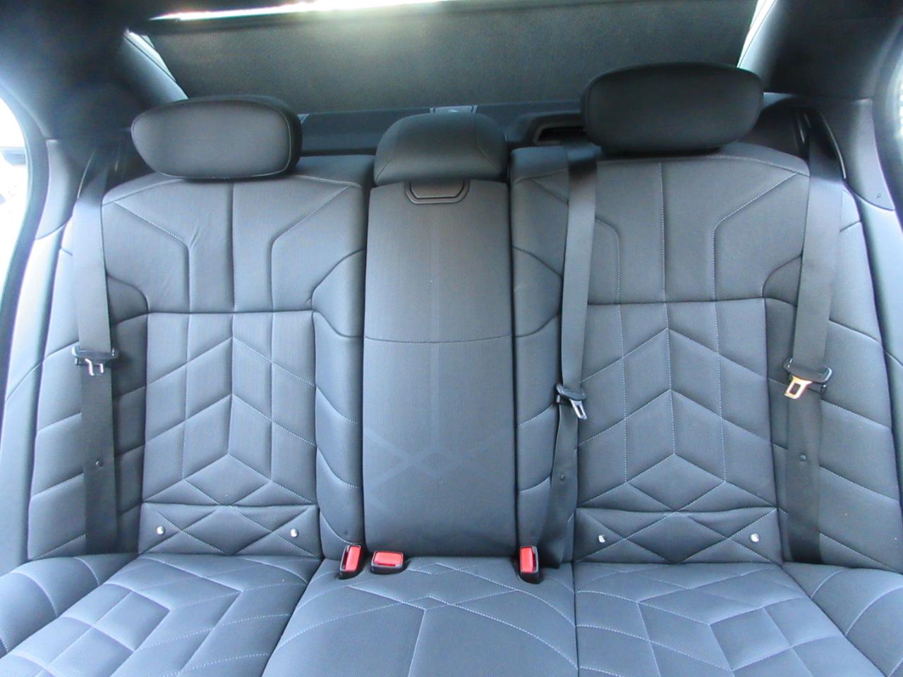 BMW 7-Series  2023