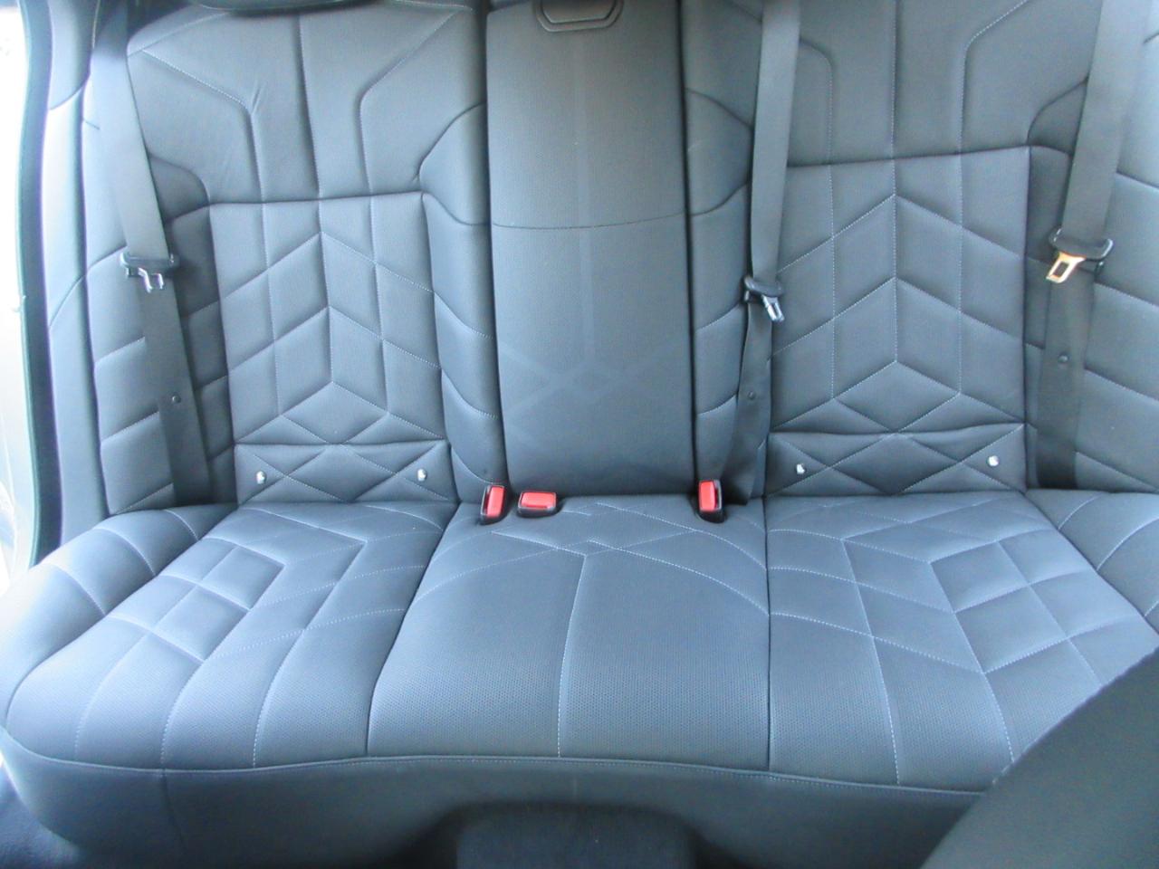 BMW 7-Series  2023
