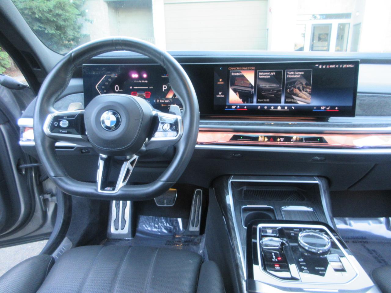 BMW 7-Series  2023