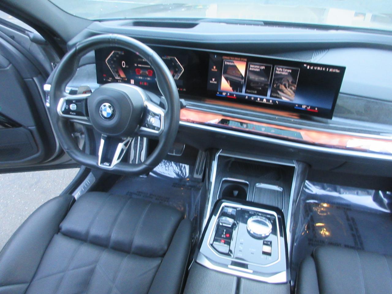 BMW 7-Series  2023