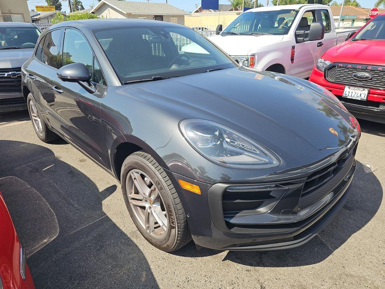 Porsche Macan  2025