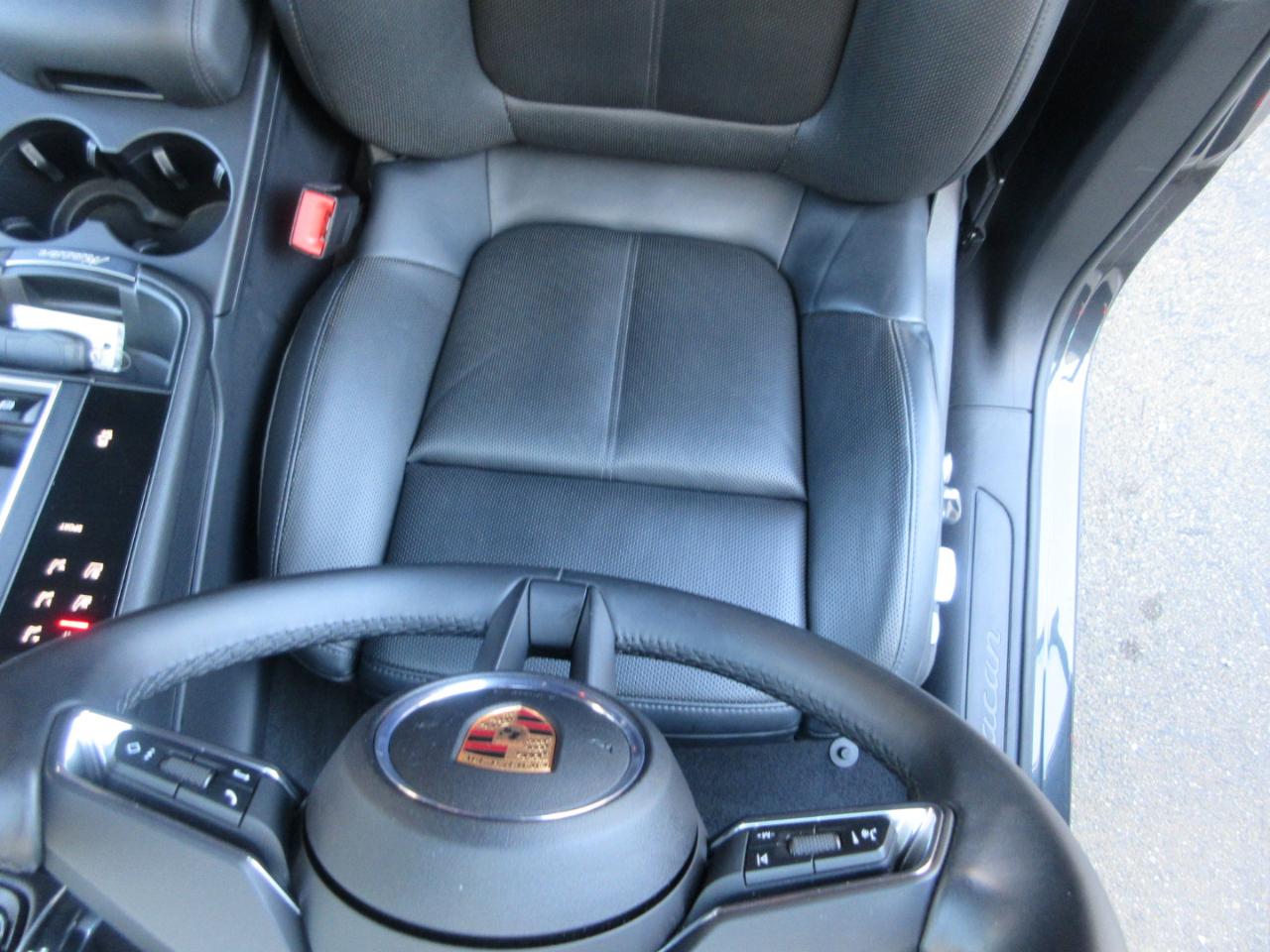 Porsche Macan  2025