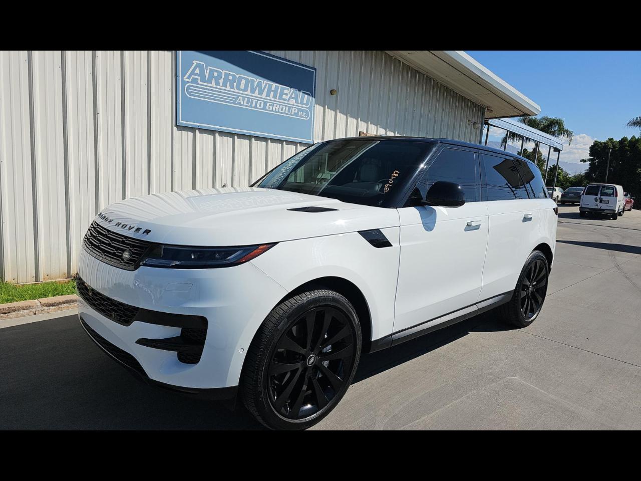 2025 Land Rover Range Rover Sport P360 SE