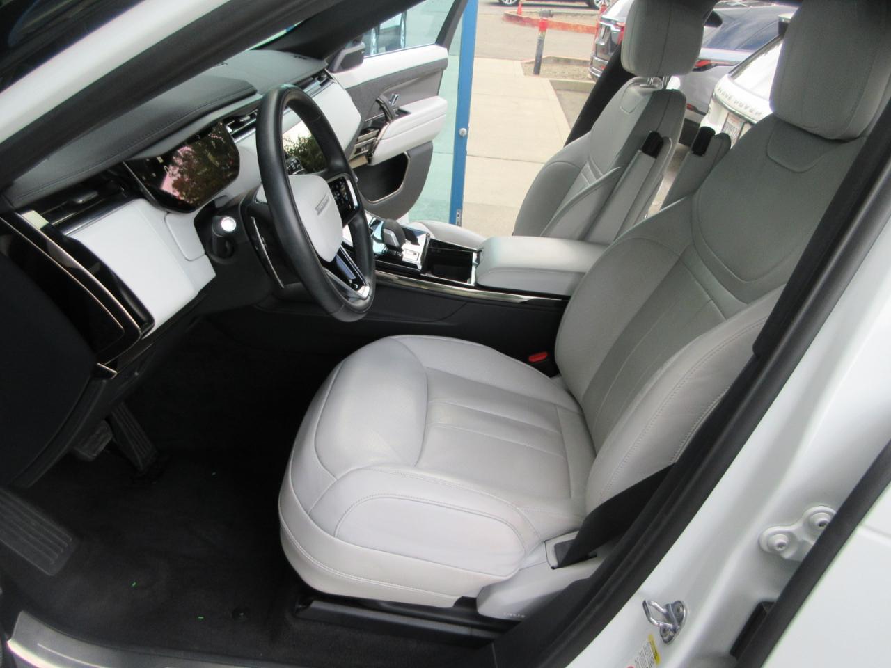 Land Rover Range Rover Sport  2025