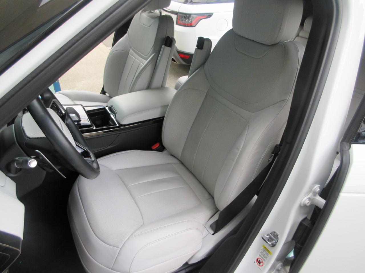 Land Rover Range Rover Sport  2025