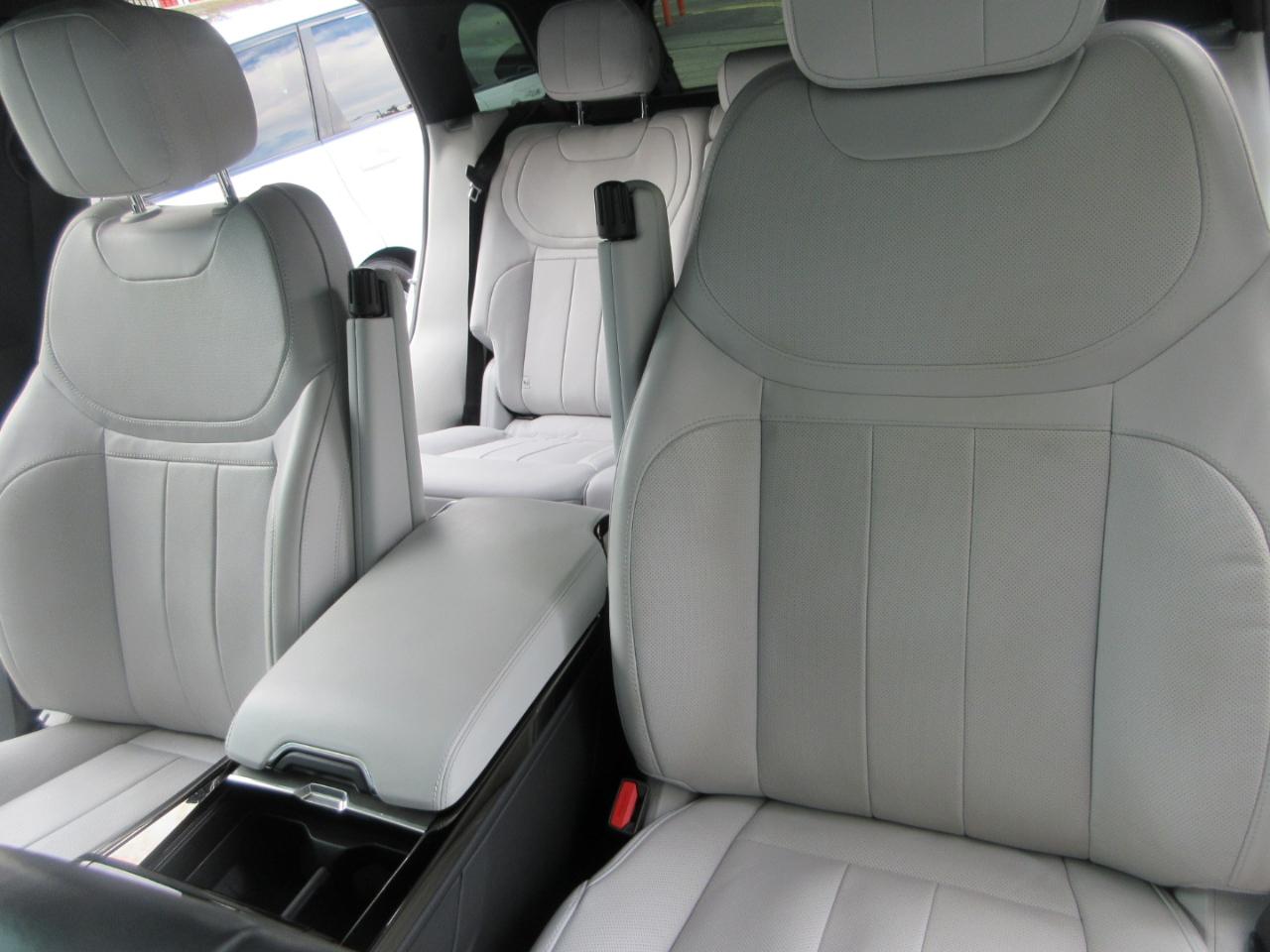 Land Rover Range Rover Sport  2025