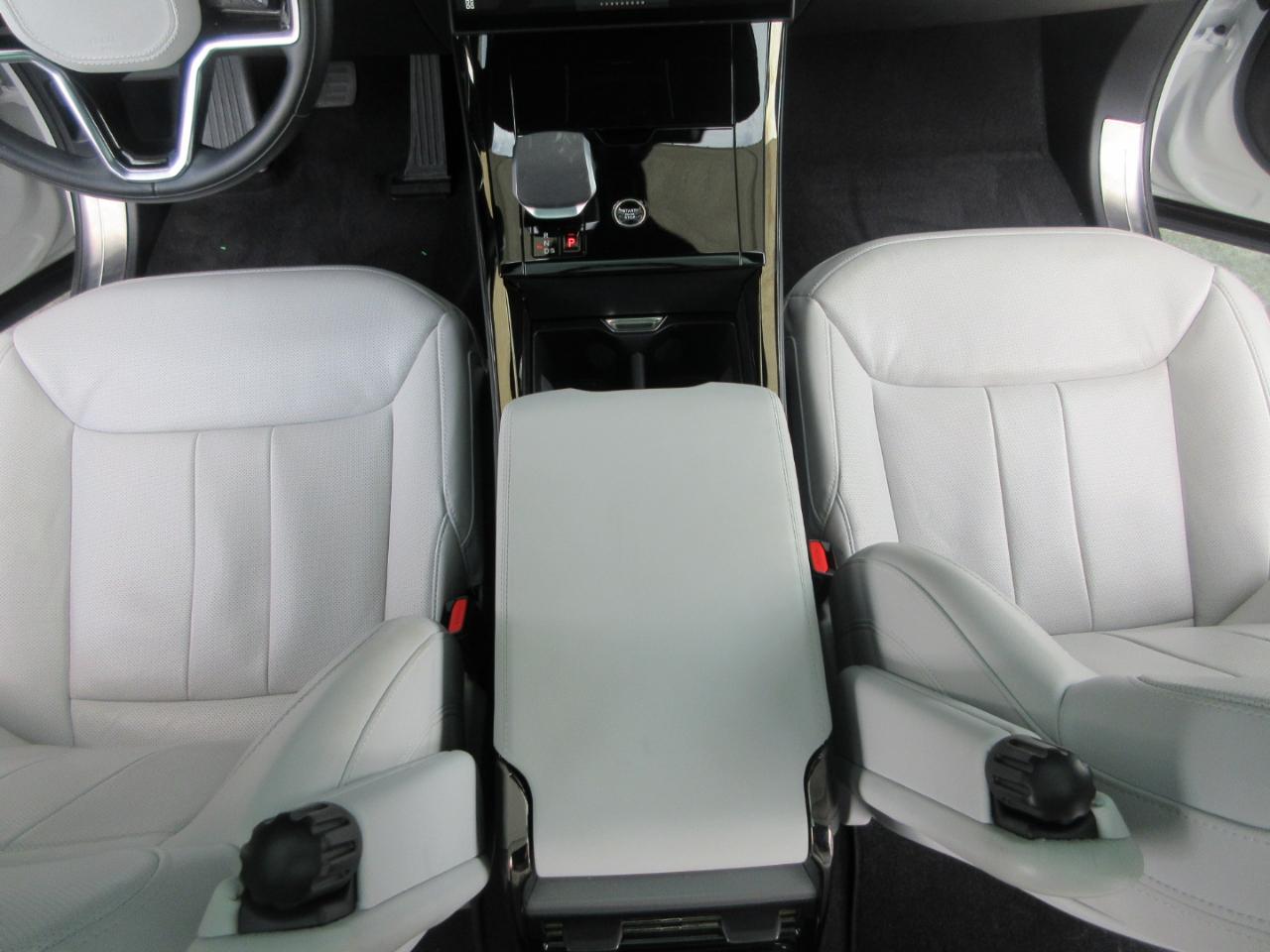 Land Rover Range Rover Sport  2025
