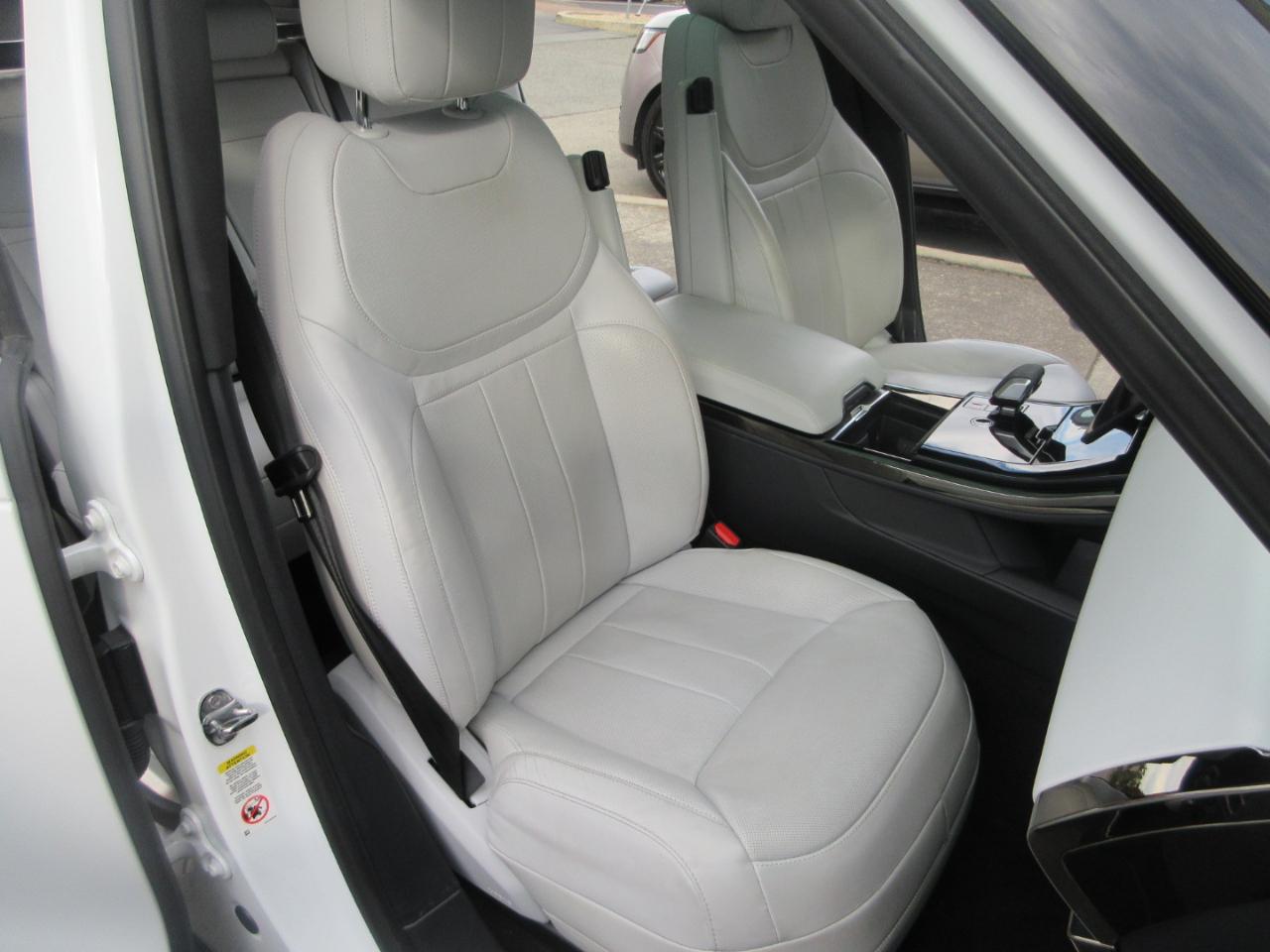 Land Rover Range Rover Sport  2025