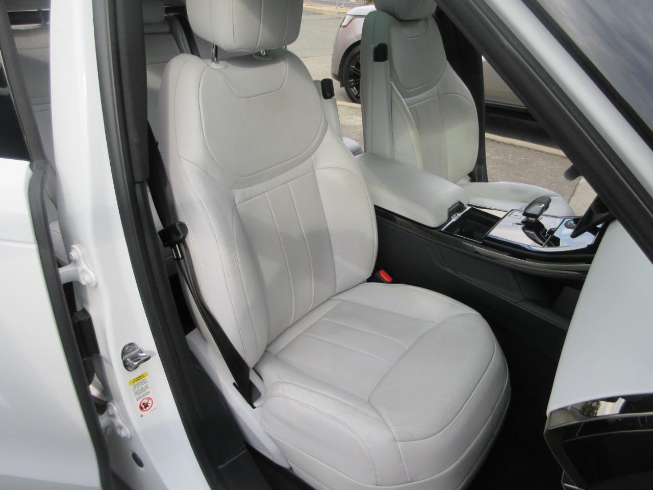 Land Rover Range Rover Sport  2025