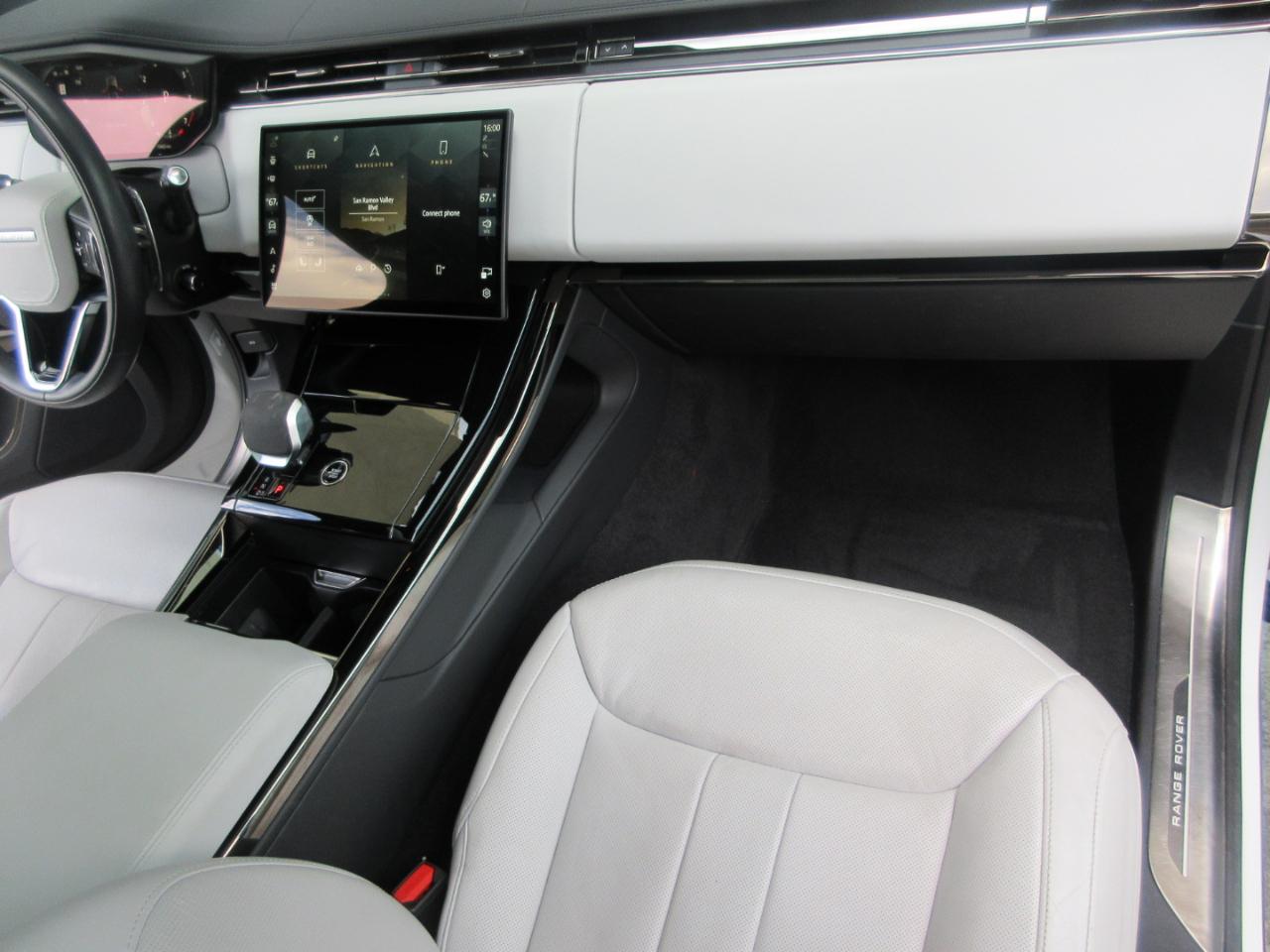Land Rover Range Rover Sport  2025