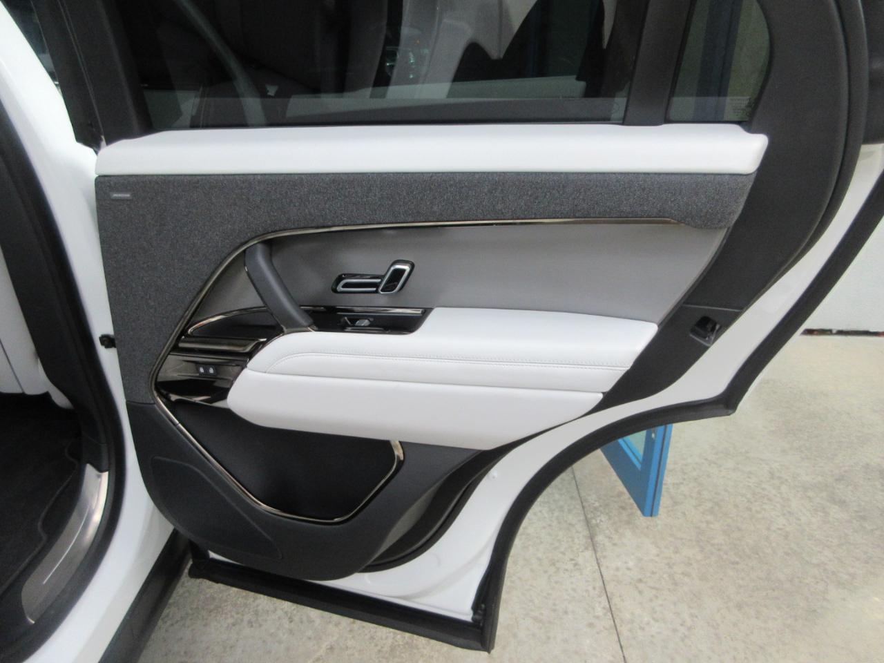 Land Rover Range Rover Sport  2025