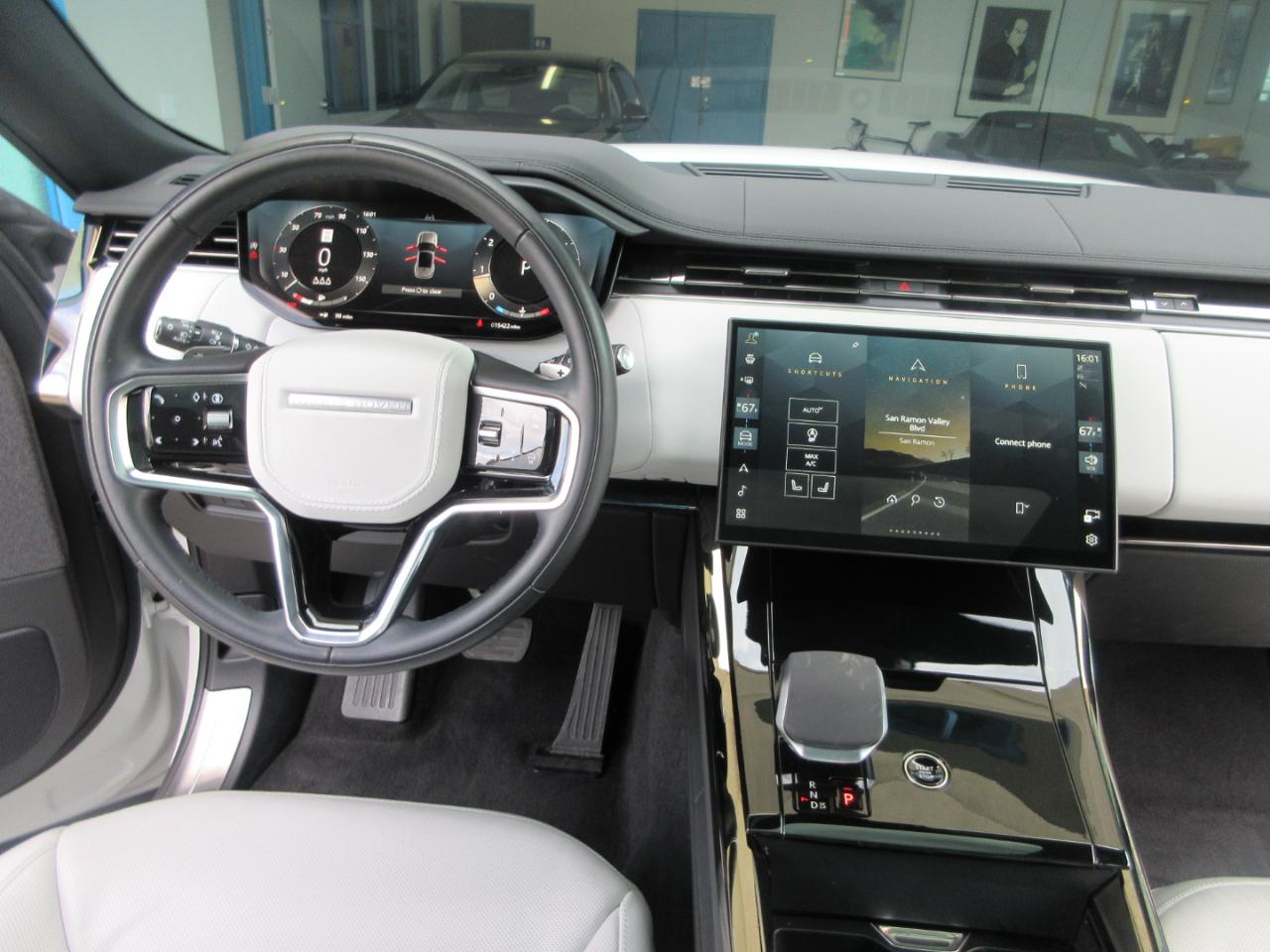 Land Rover Range Rover Sport  2025