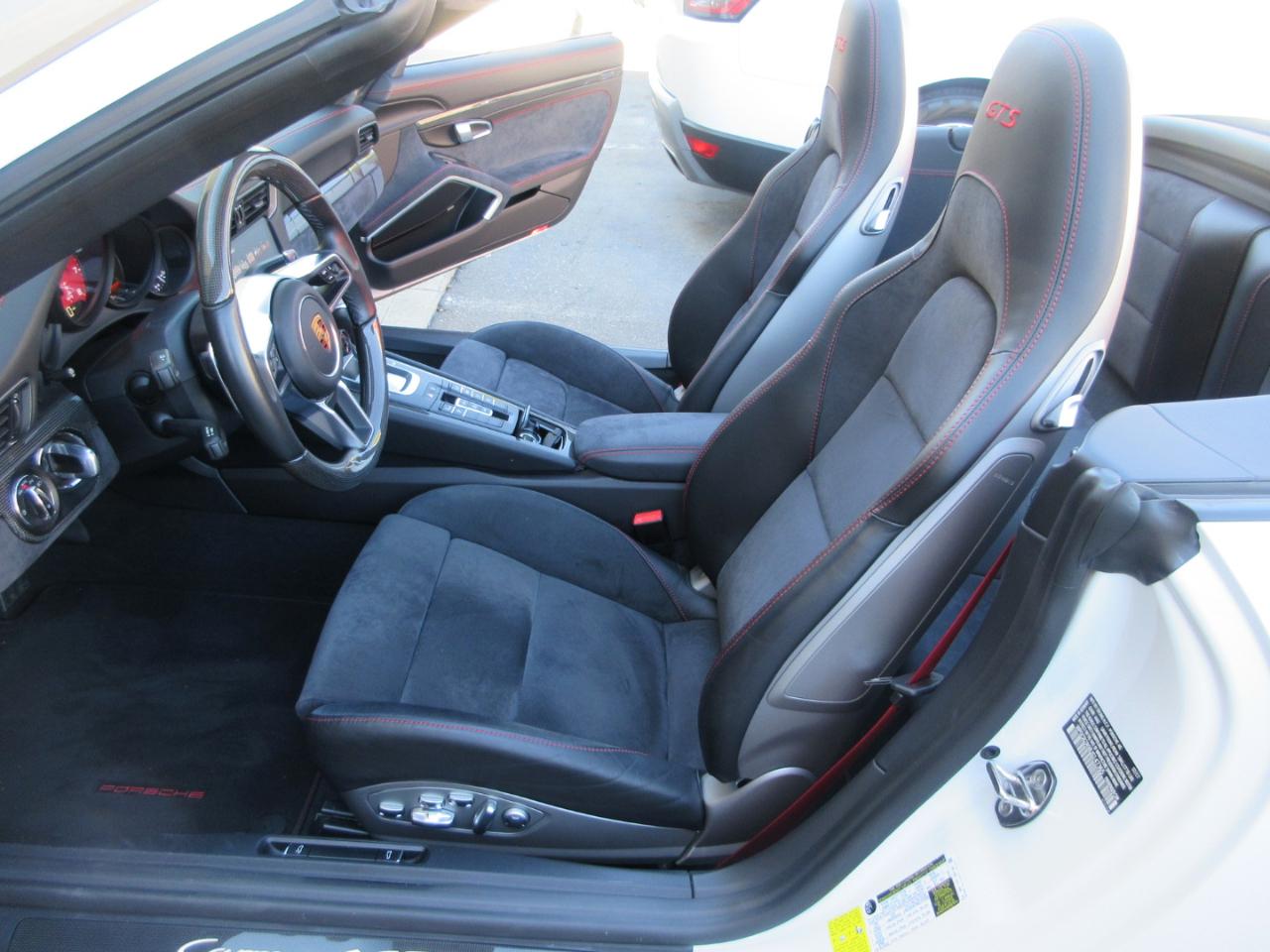 Porsche 911  2018
