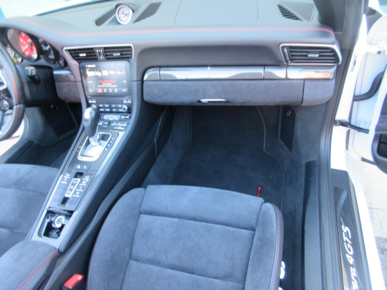 Porsche 911  2018