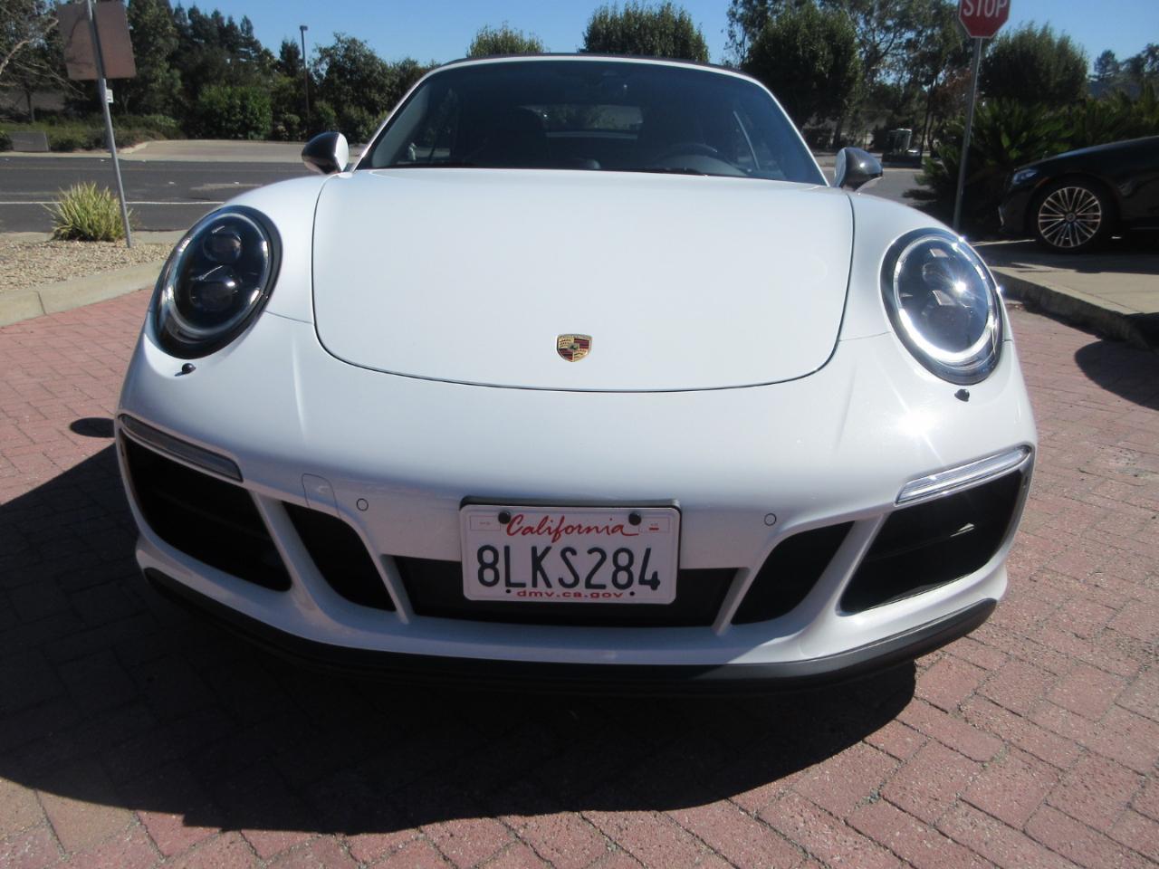Porsche 911  2018