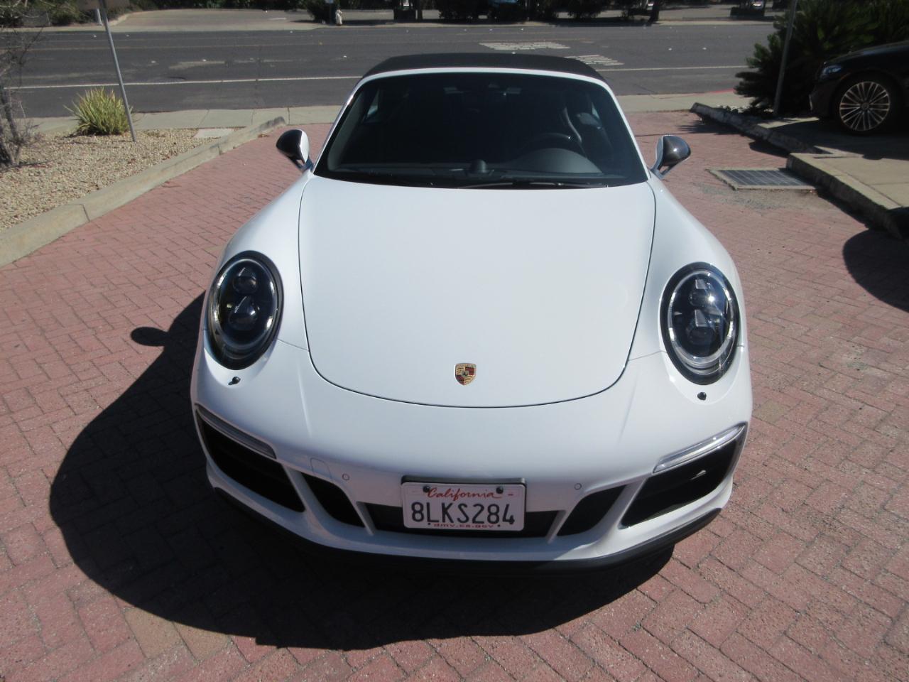 Porsche 911  2018