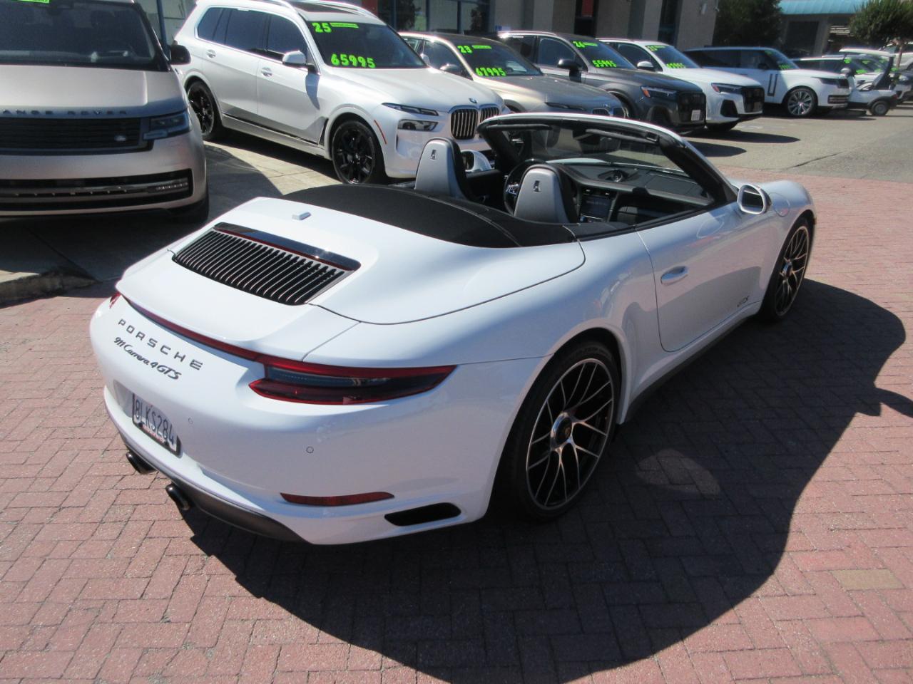 Porsche 911  2018