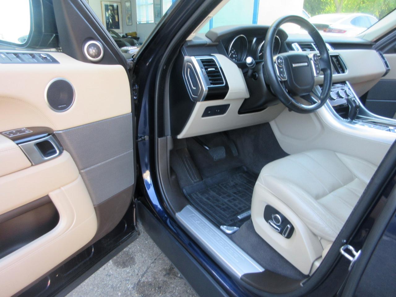 Land Rover Range Rover Sport 4WD 4dr V6 HSE 2016