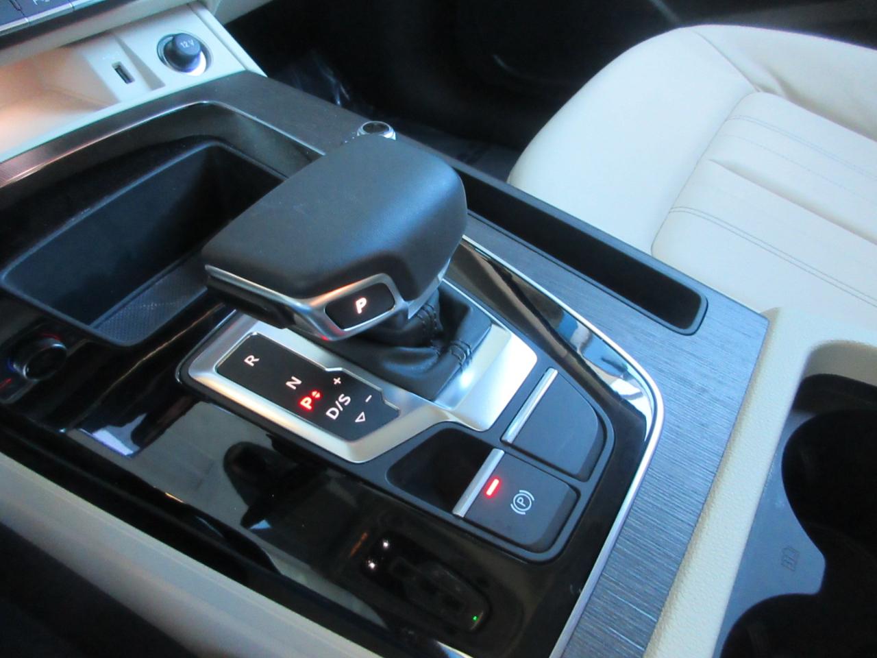 Audi Q5  2023