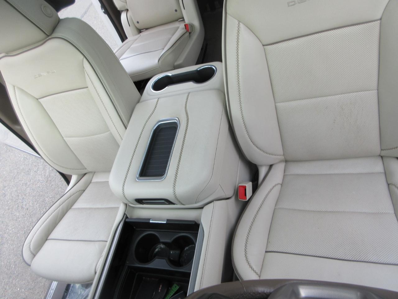 GMC Yukon XL 4WD 4dr Denali 2022