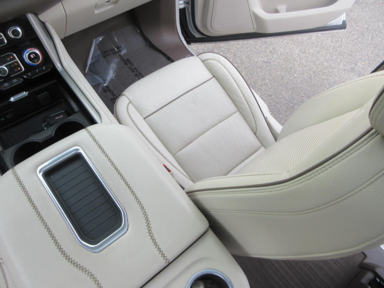 GMC Yukon XL 4WD 4dr Denali 2022